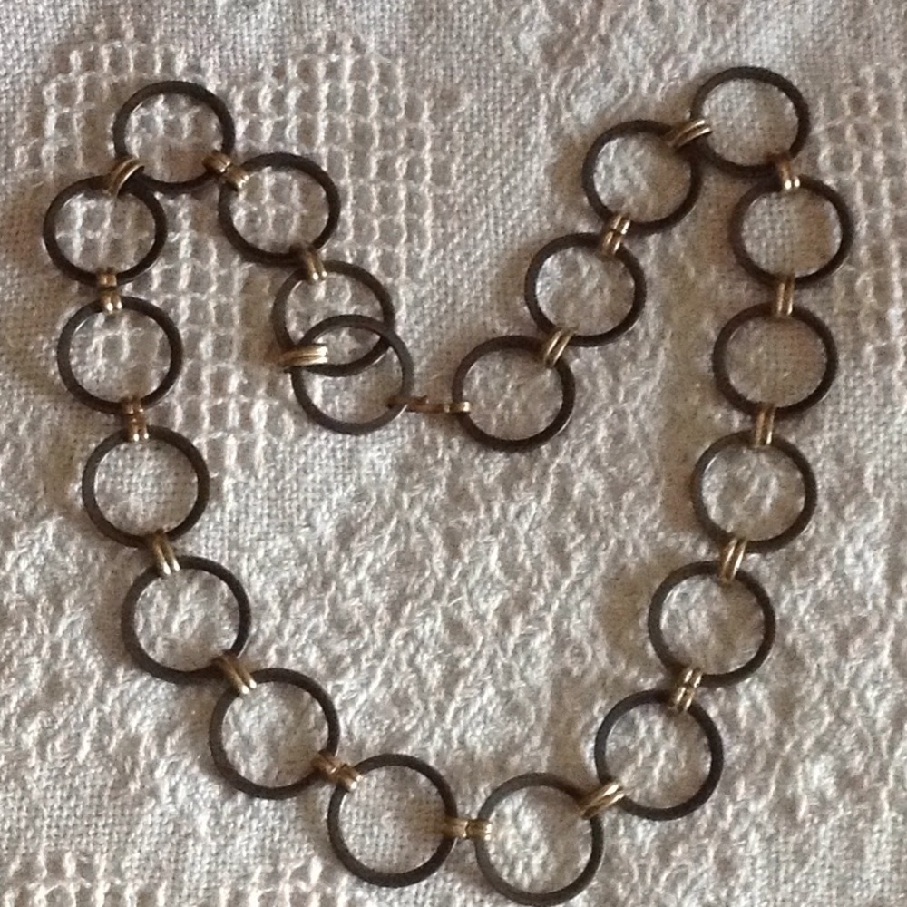 VINTAGE METAL CHAIN LINK STATEMENT NECKLACE